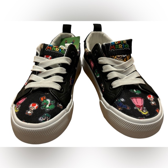 NEW- Super Mario Kids Shoes- Sneakers/Tennis Shoes Size -12 Little Kids/Toddlers - Picture 2 of 11